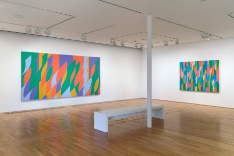 Bridget Riley, The Curve Paintings 1961-2014_From left, Painting with Vericals 3, Lagoon 2 © Bridget Riley 2015. All rights reserved, courtesy Karsten Schubert, London